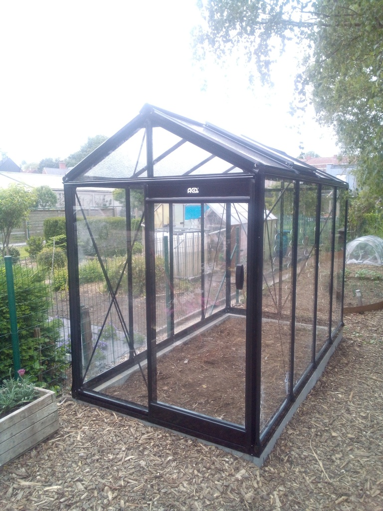 Serre P04 Urban RAL Blackline