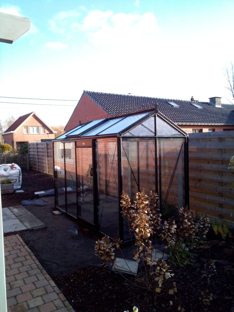 Serre P04 Urban RAL Blackline