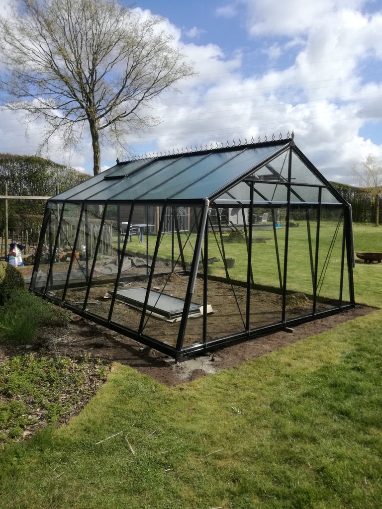 Gewächshaus S206 Black – Projekt & Konstruktion